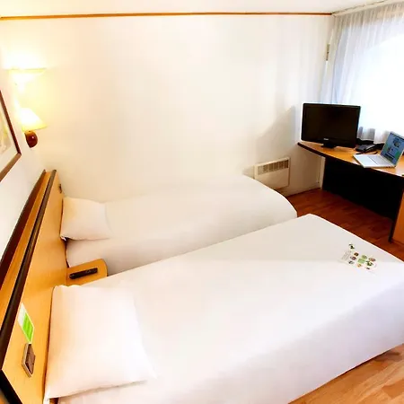 Campanile Sablé-sur-sarthe Vion Hotel 3*