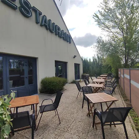 Campanile Sablé-sur-sarthe Vion Hotel 3*
