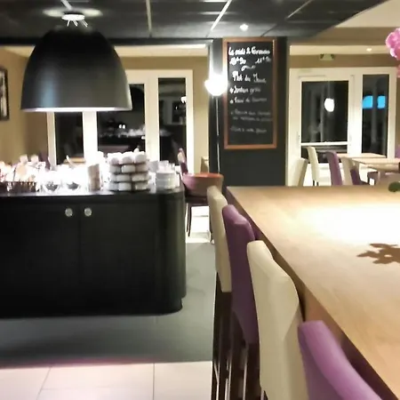Hotel Campanile Sablé-sur-sarthe Vion 3*