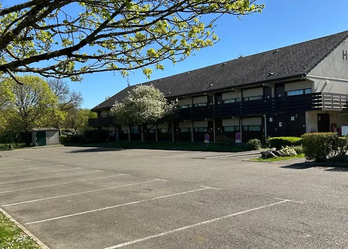 מלון Campanile Vion